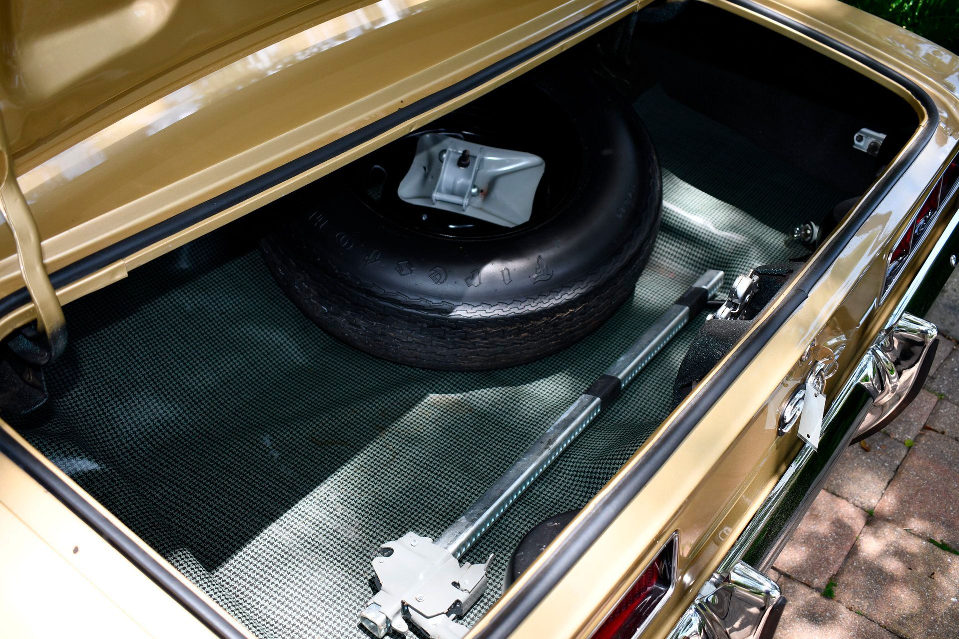 1969 CHEVROLET CAMARO SS - Image 20