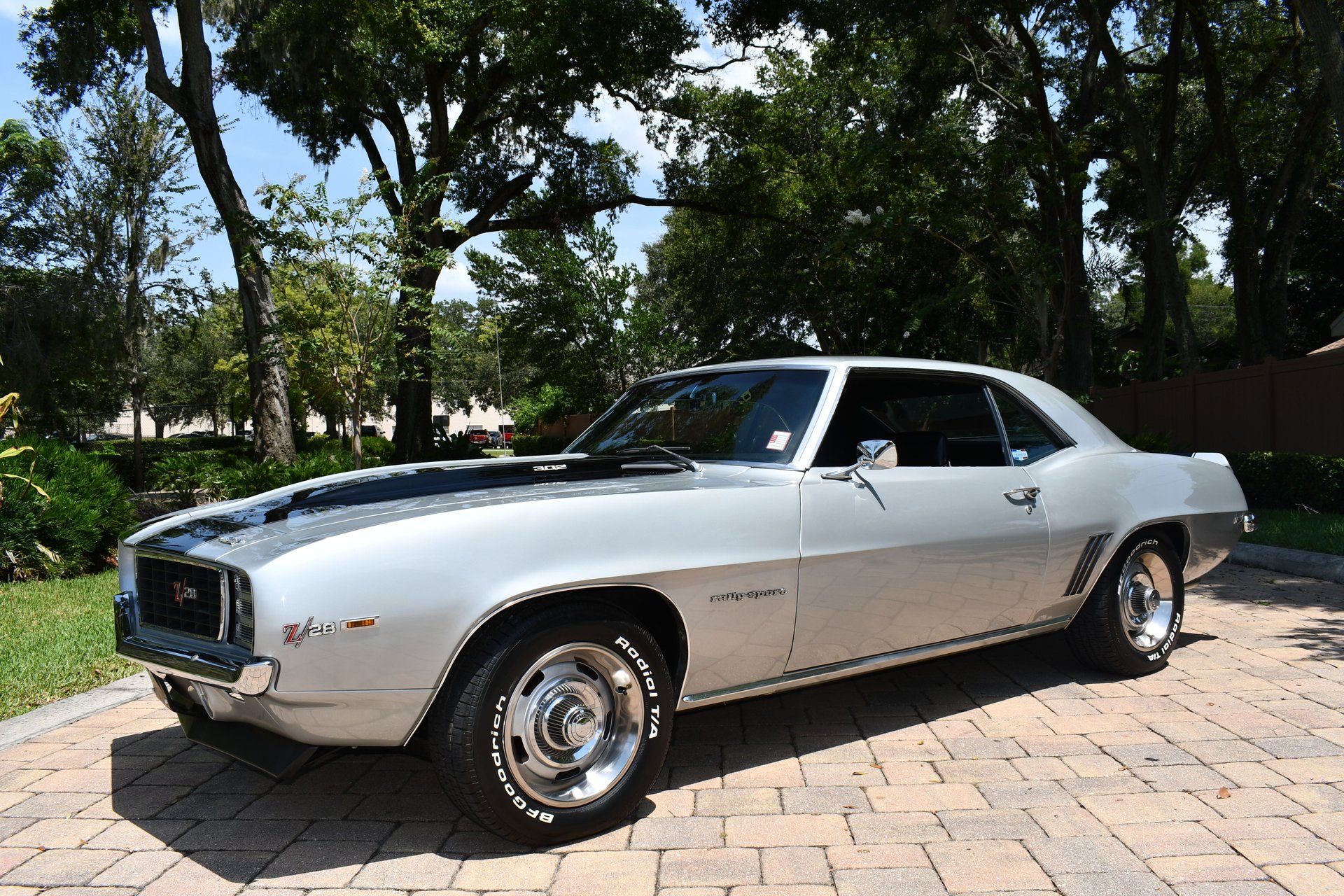 1969 CHEVROLET CAMARO Z28 - Image 2