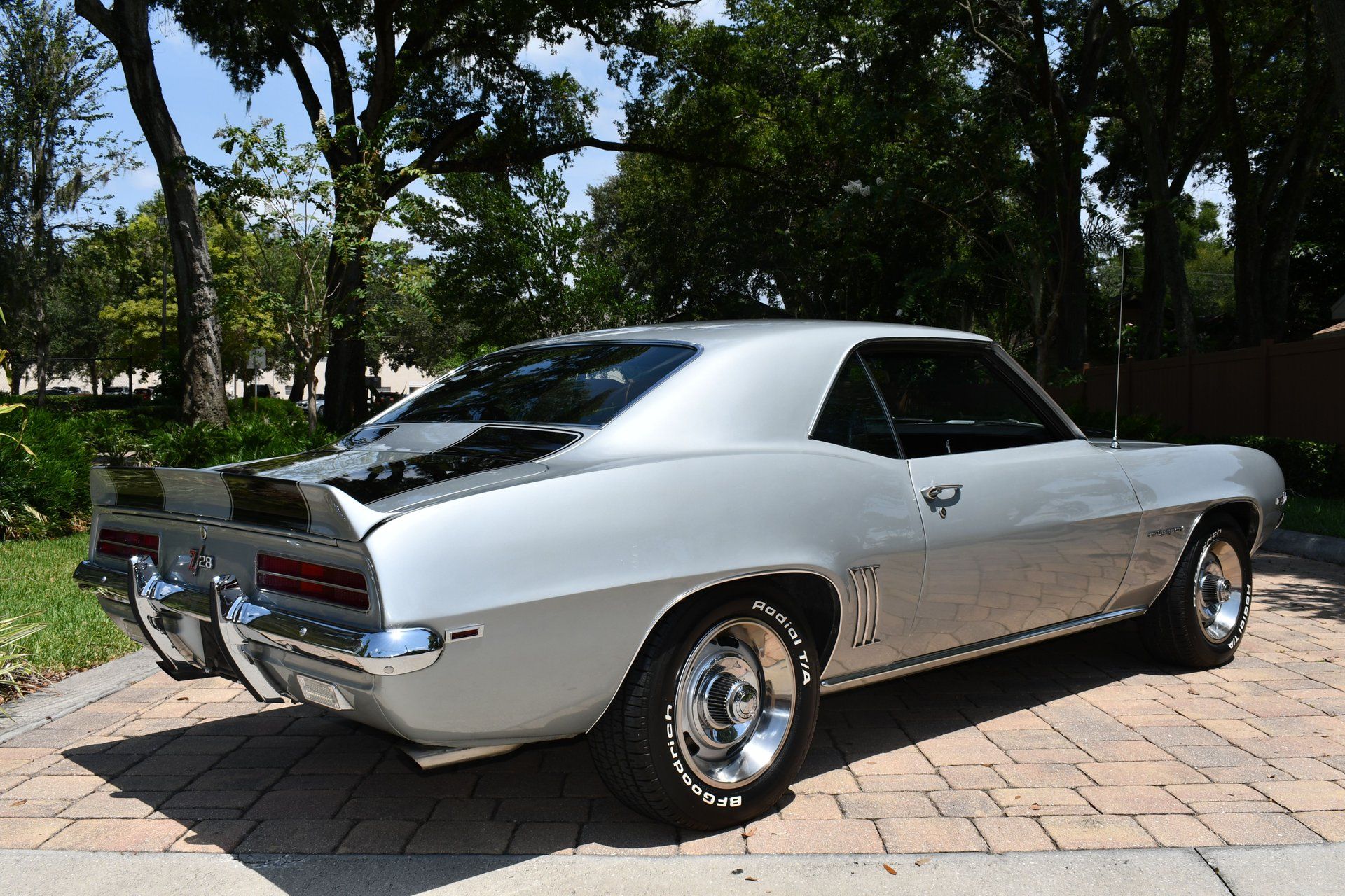 1969 CHEVROLET CAMARO Z28 - Image 8