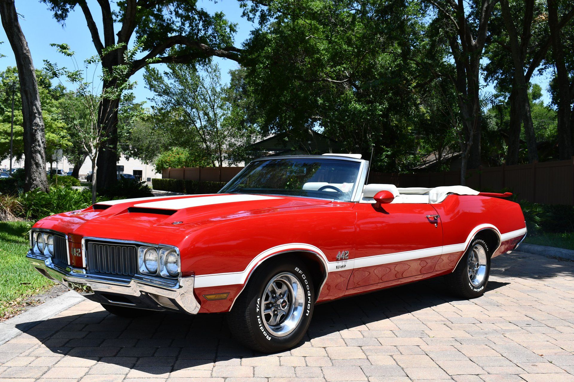 1970 OLDSMOBILE CUTLASS - Image 2