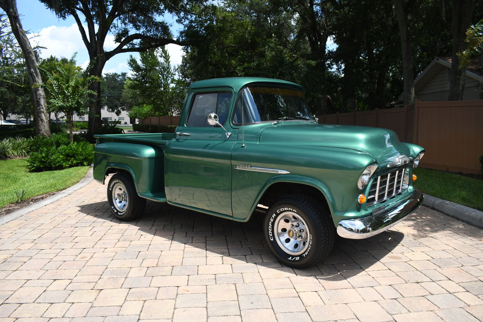1957 CHEVROLET 3200 - Image 11