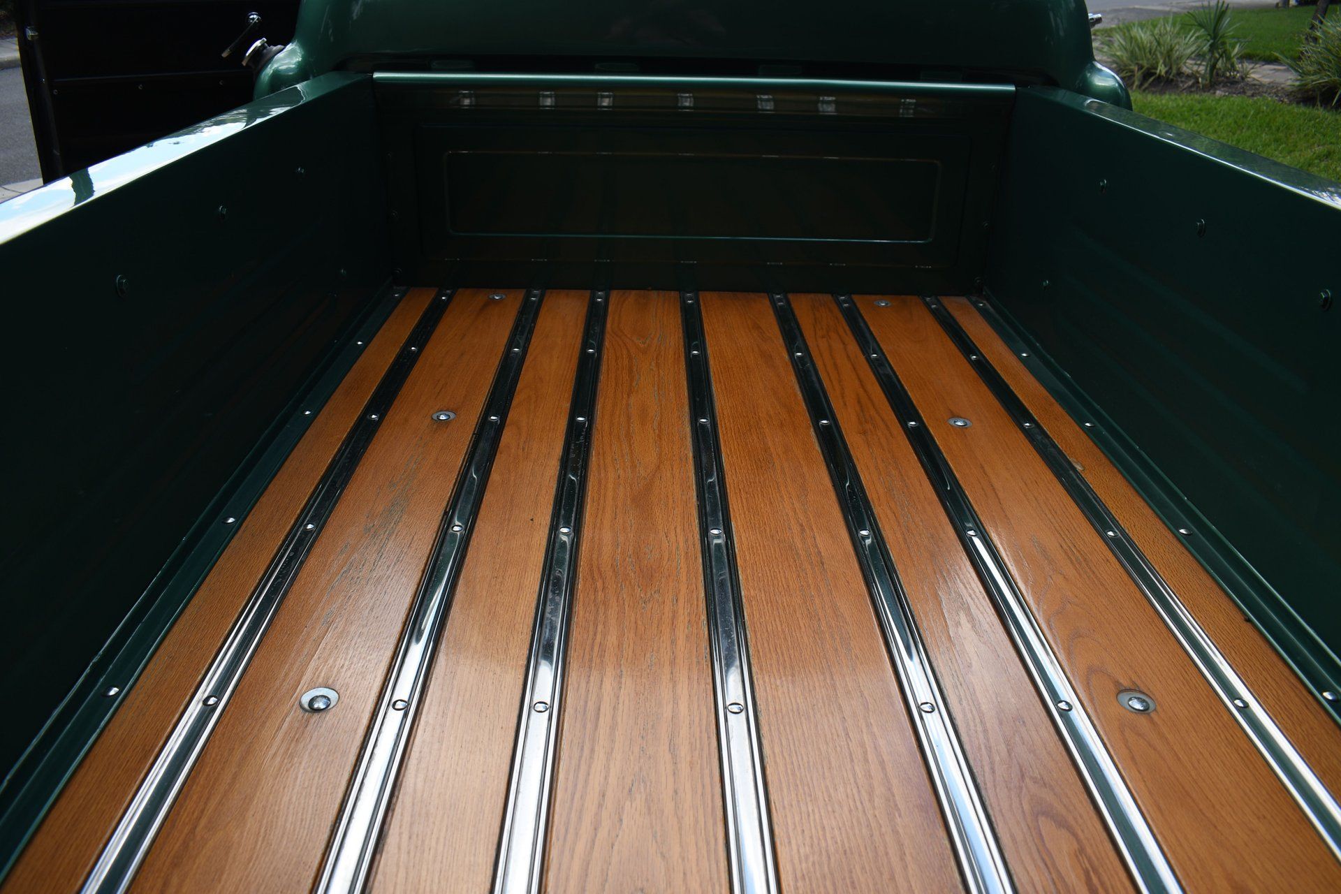 1957 CHEVROLET 3200 - Image 16