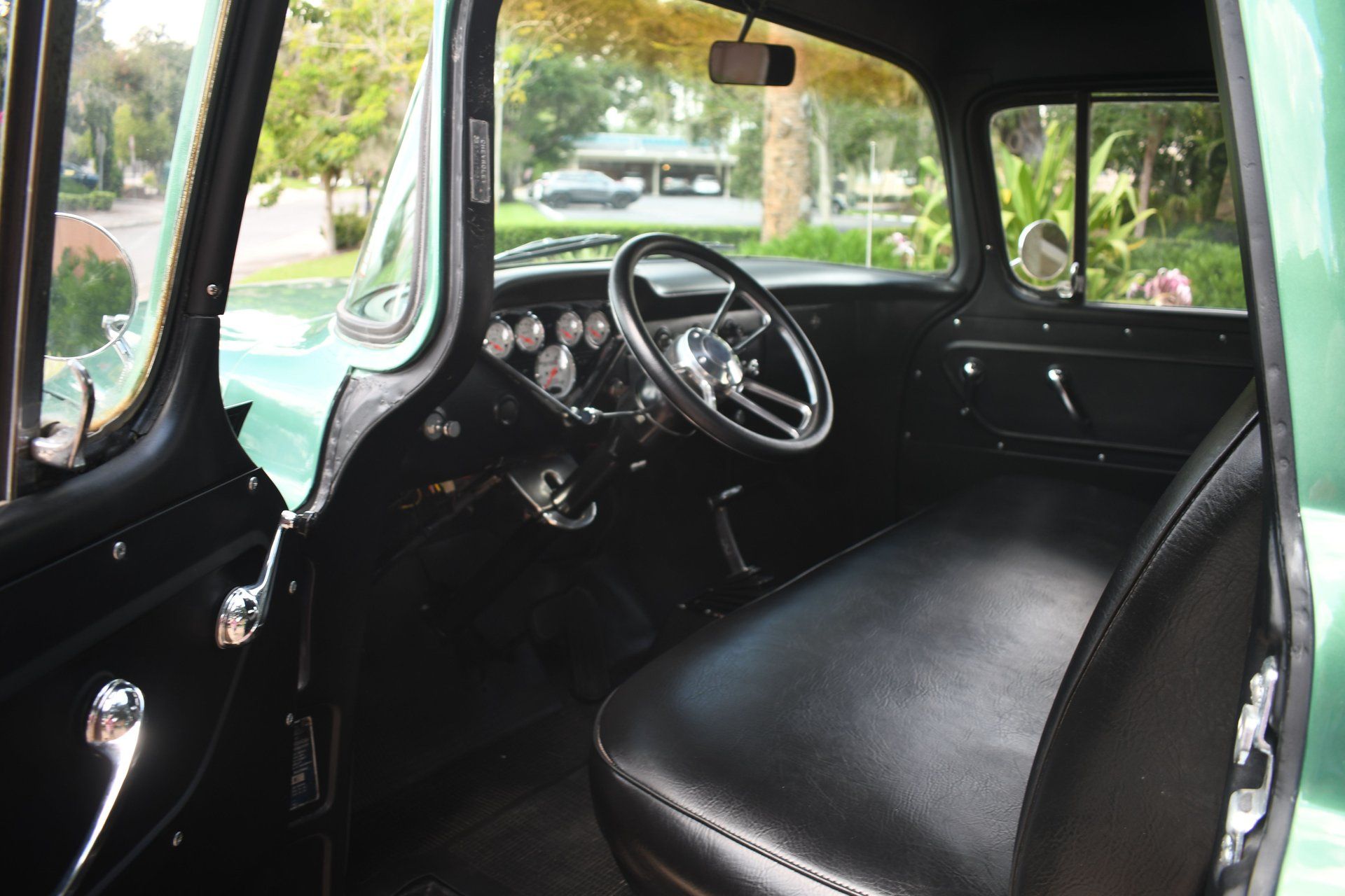 1957 CHEVROLET 3200 - Image 18