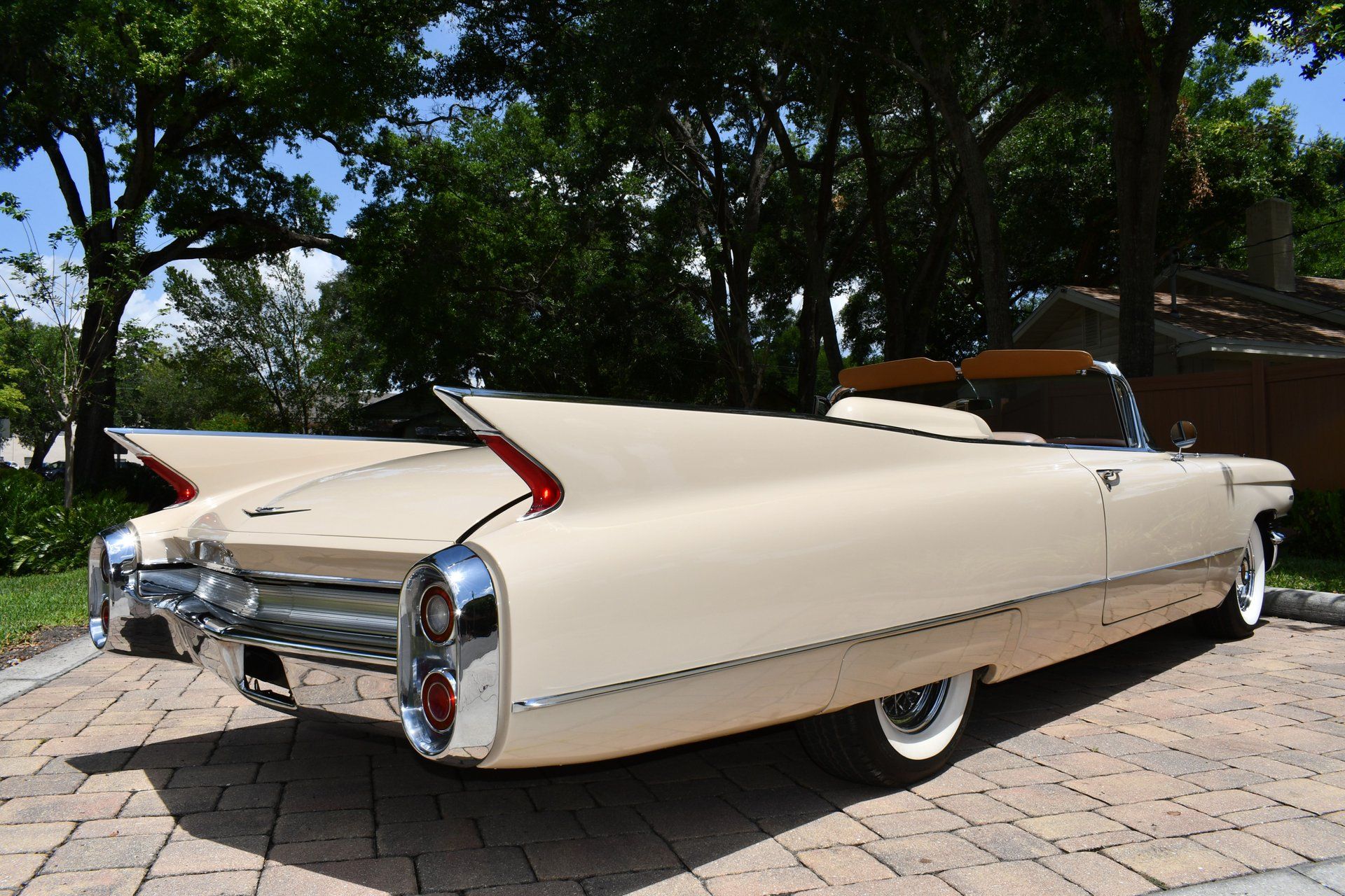 1960 CADILLAC SERIES 62 - Image 9