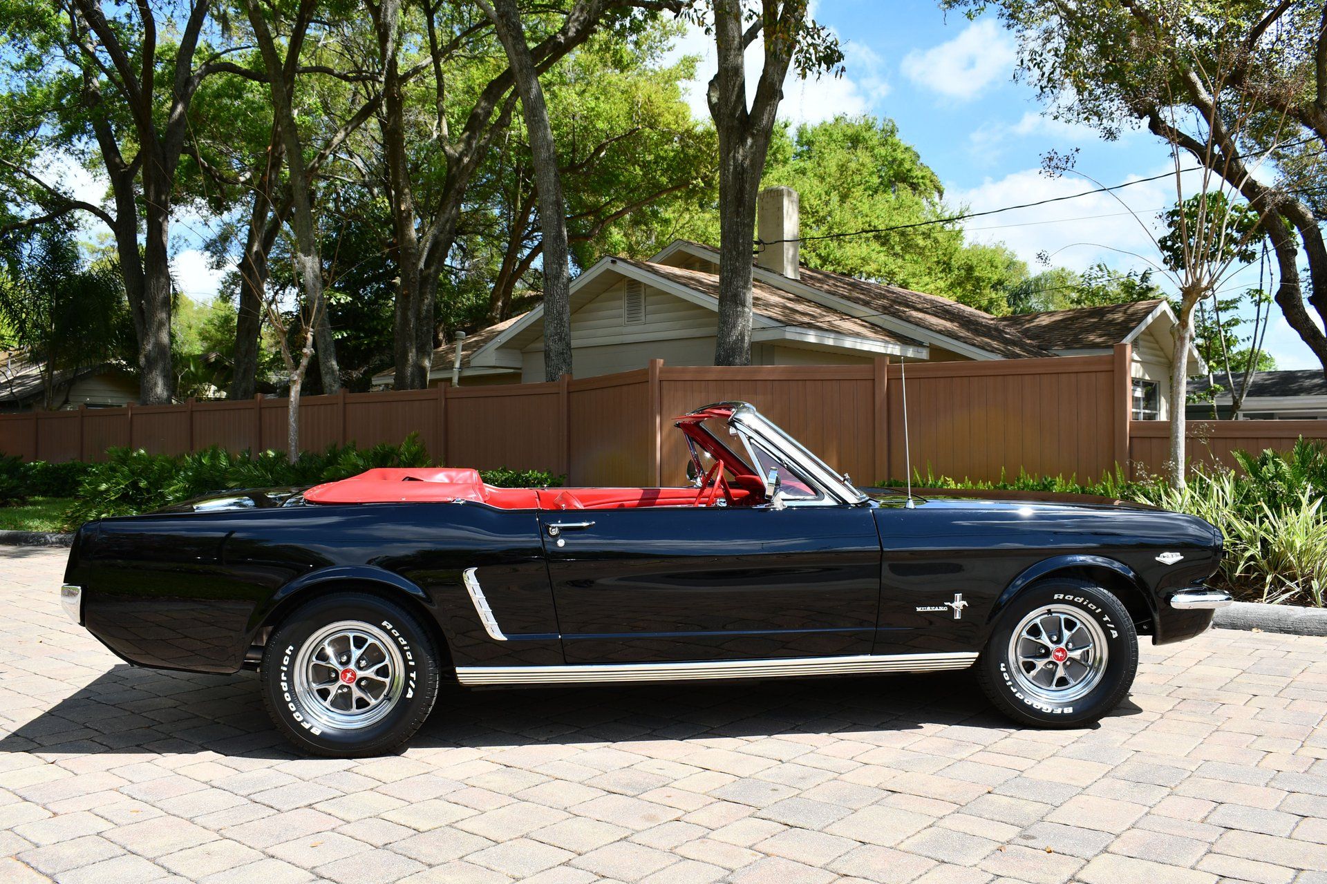 1965 FORD MUSTANG - Image 4